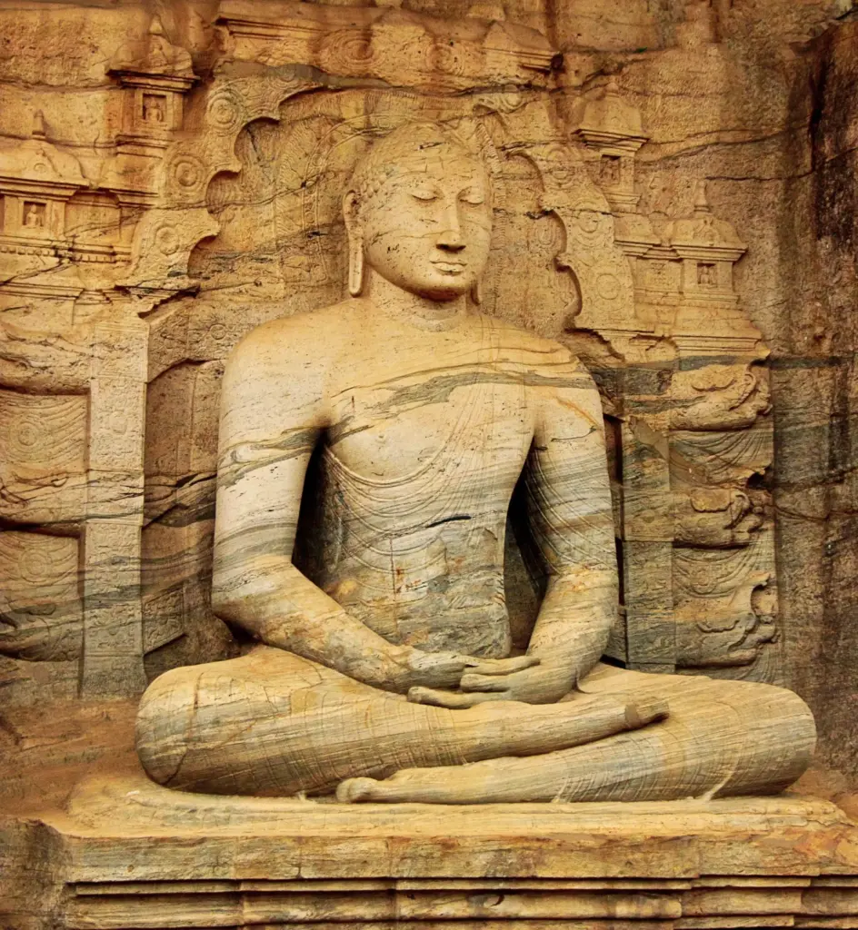 Buddha Figur aus Stein